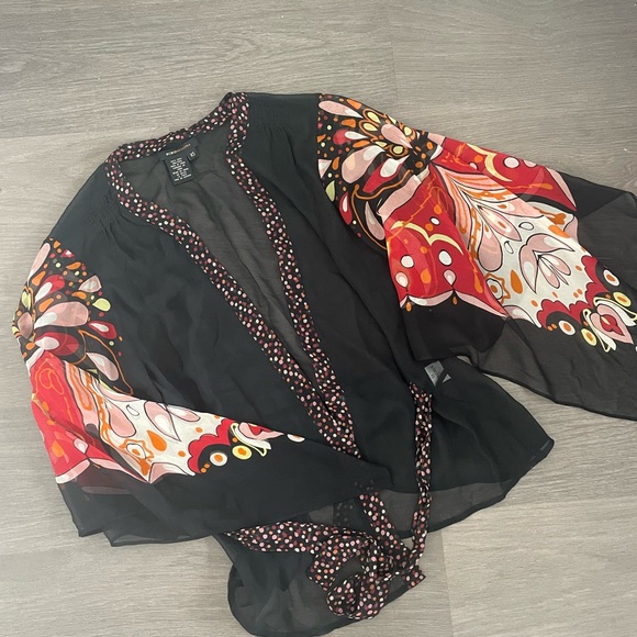 BCBG MAX AZRIA Silk tie blouse size XS - Picture 3 of 12